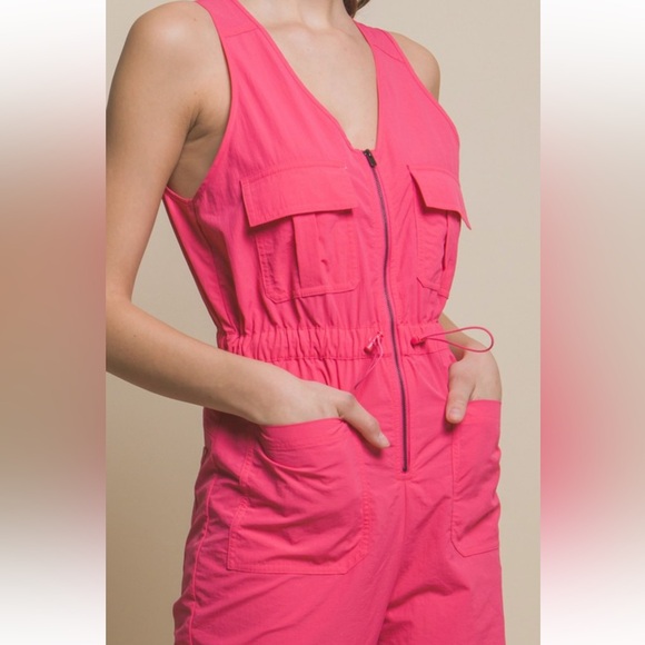 43 Fabulous Cargo Jumpsuit With Elastic Waistband - Picture 3 of 4